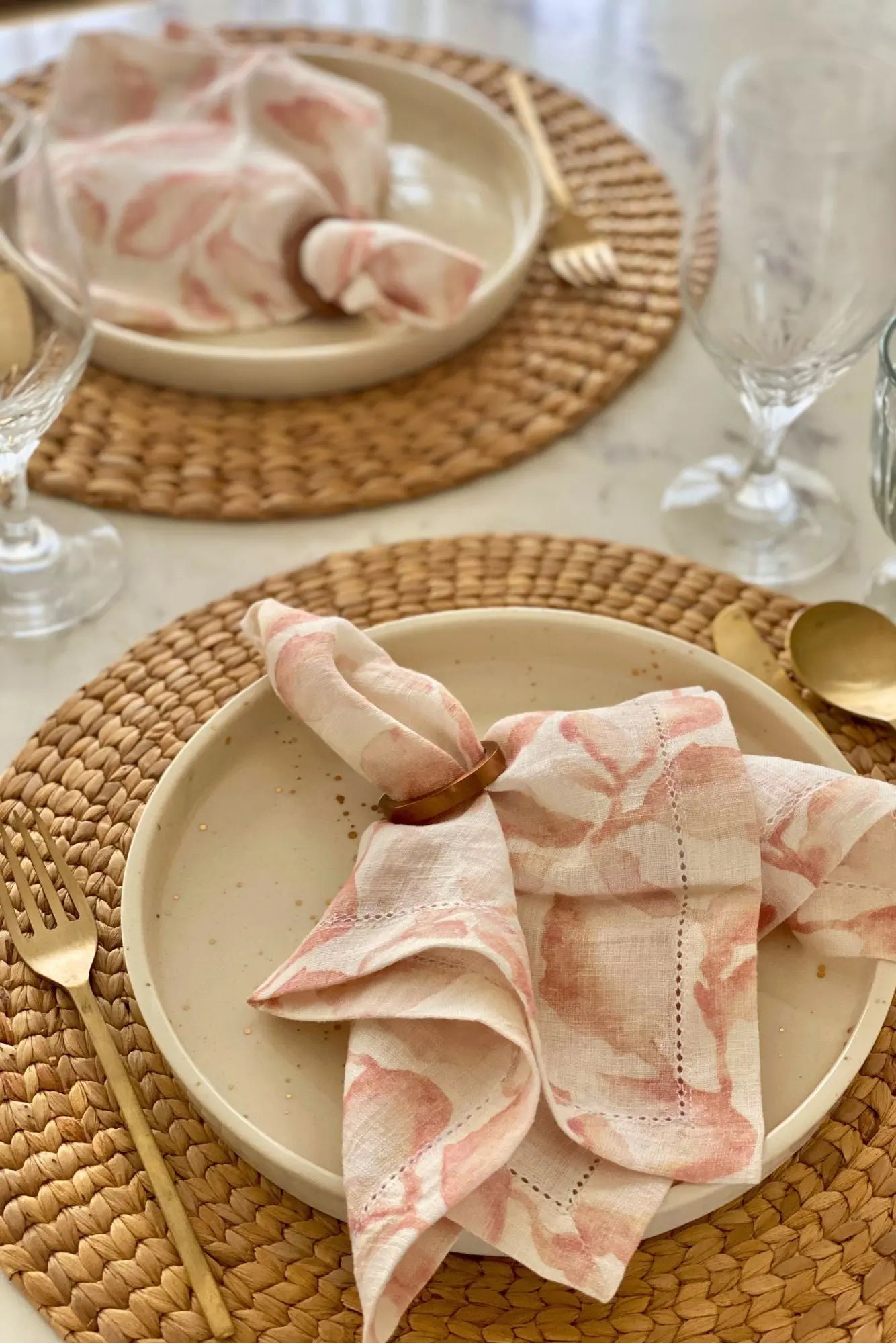 Cascade Blush Gift Set-Linen Napkins & Napkin Rings SanctuaryLiving