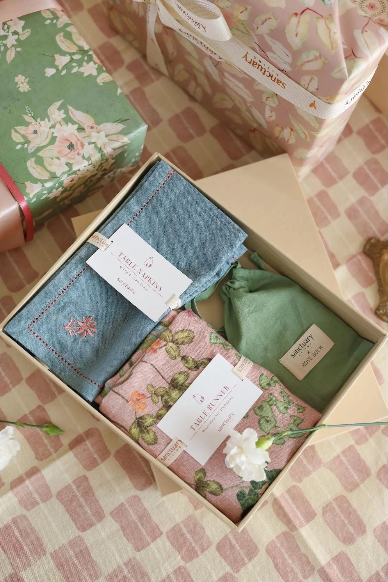 Valley Rose Gift Set-Linen Runner, Napkins & Napkin rings SanctuaryLiving