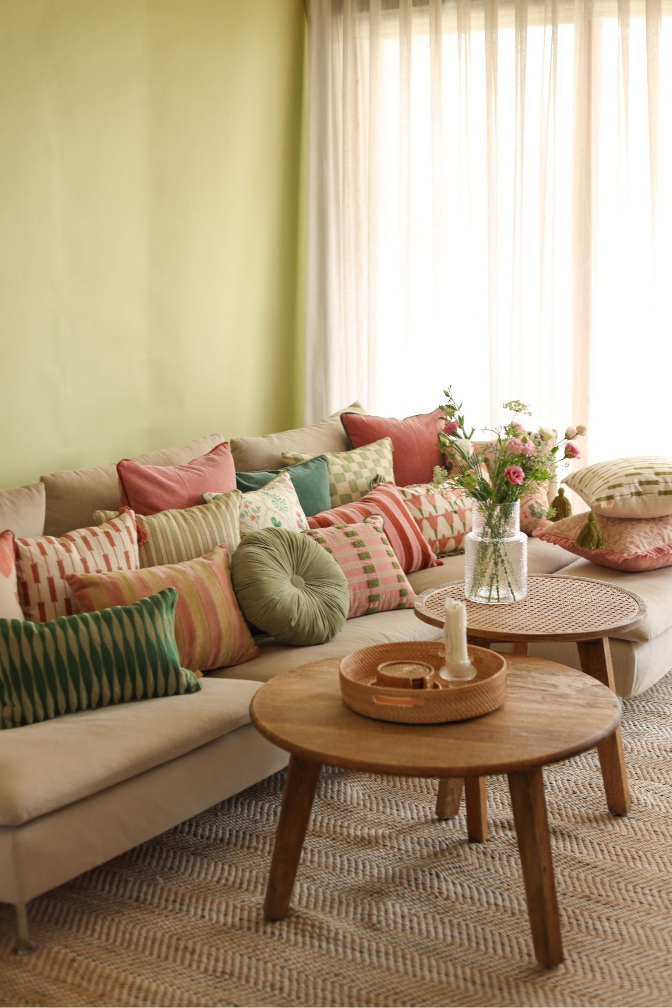 Cuddle Fern Velvet Round Cushion
