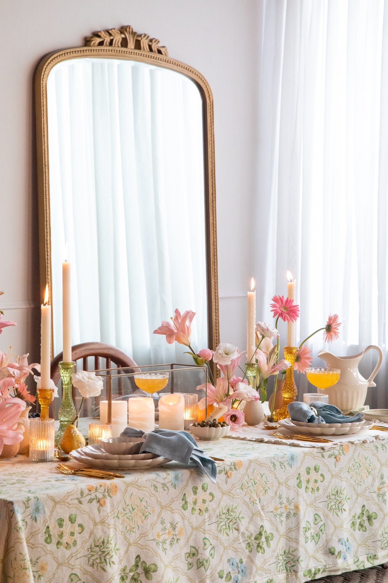 Eden Peach Linen Table Cover