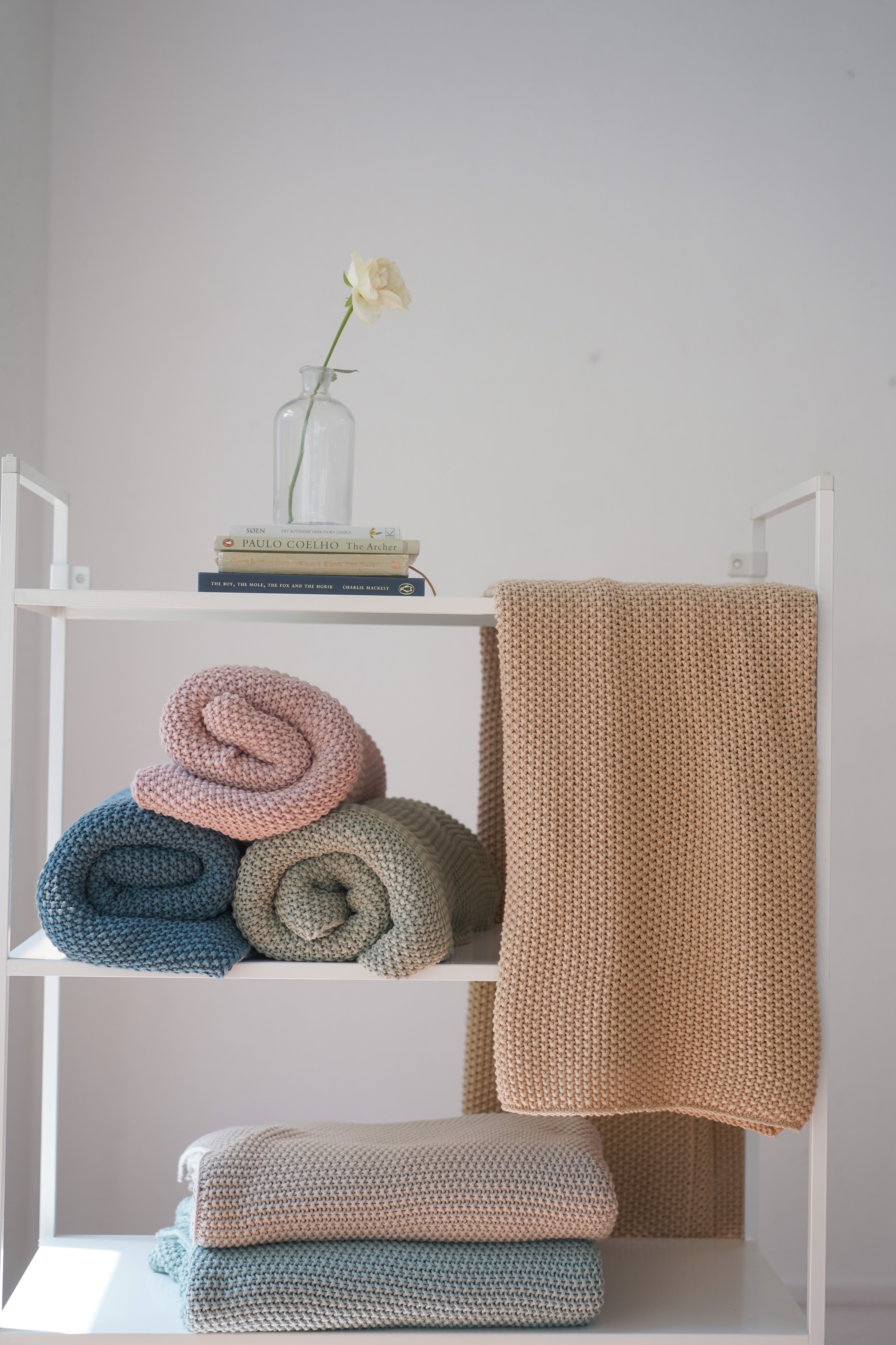 Soft Pink Moss Knit Throw