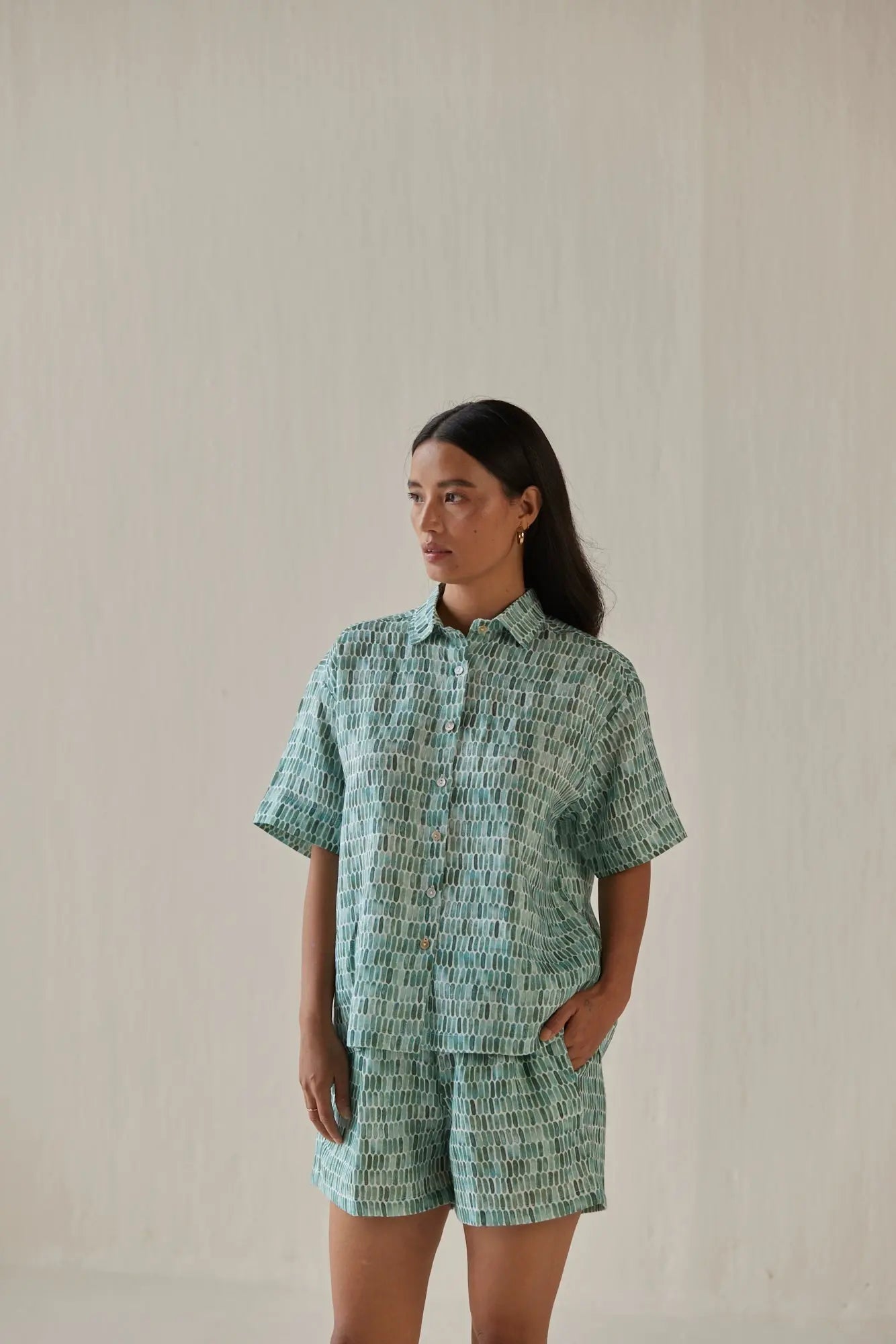 Echo Speckle Teal Shorts SanctuaryLiving