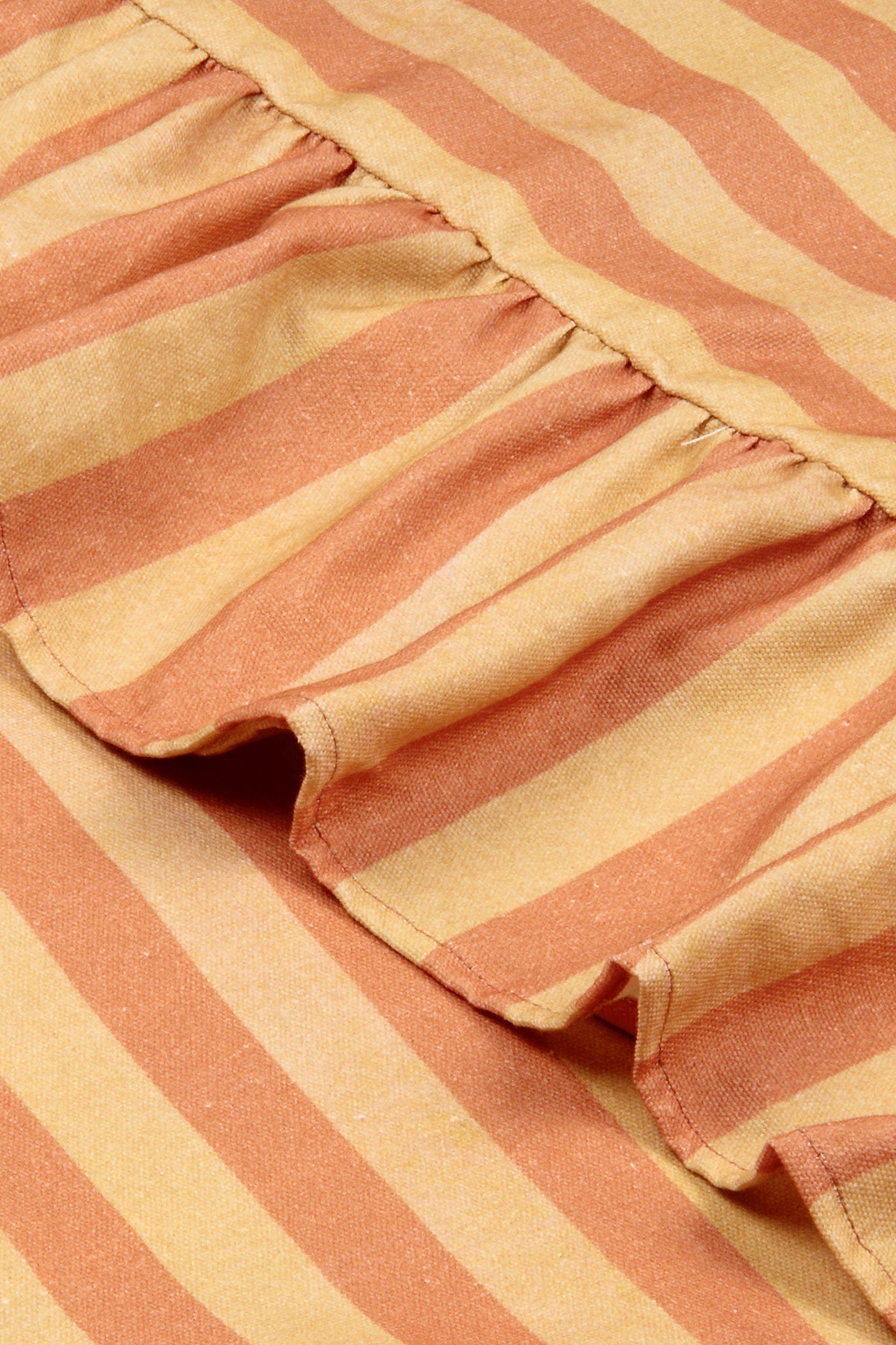 Linea Ruffle Amber Cotton Table Cover