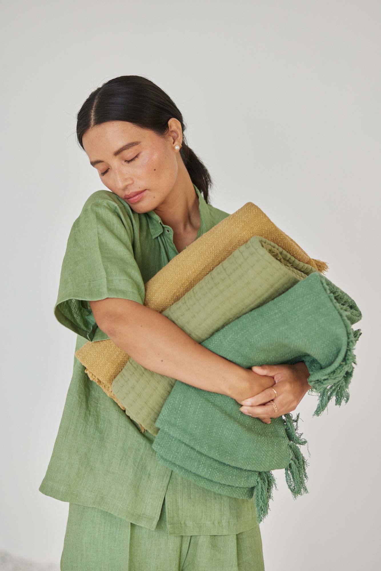 Oasis Linen Green Shirt