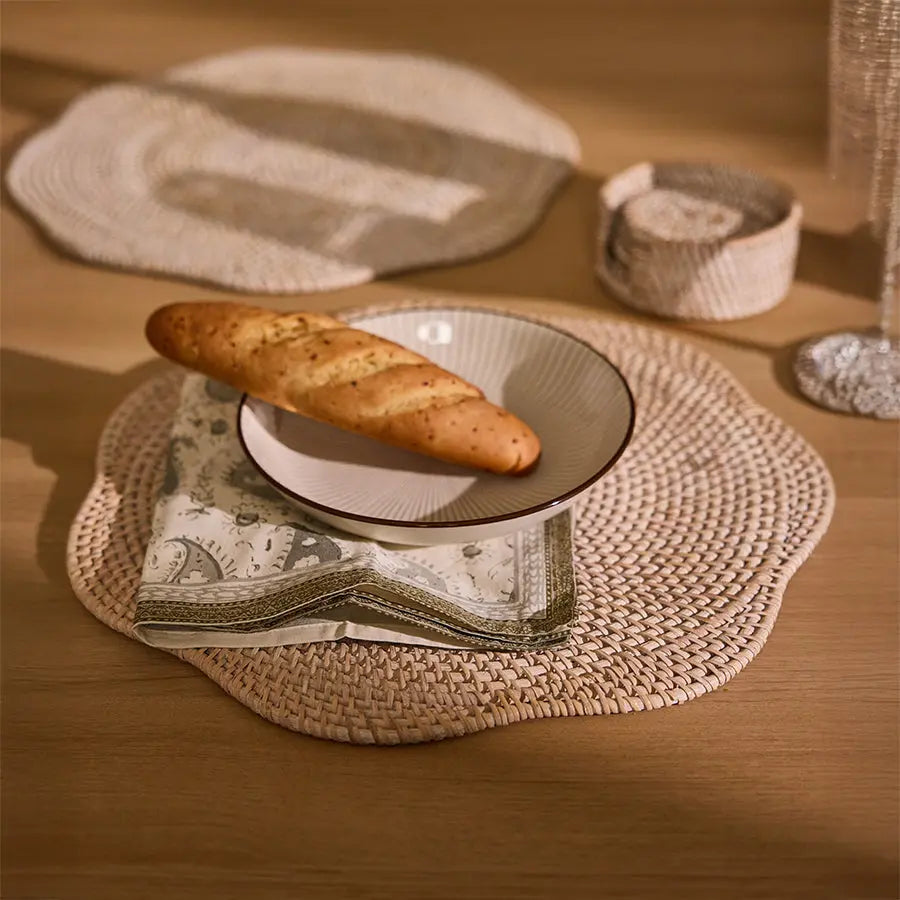 Ferrara Handwoven Rattan Star Placemat-Natural Quilt Avenue