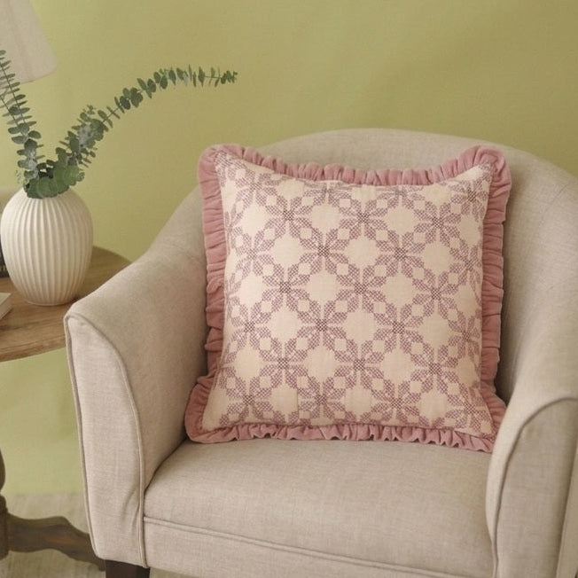 Daisy Baby Pink Cushion Cover