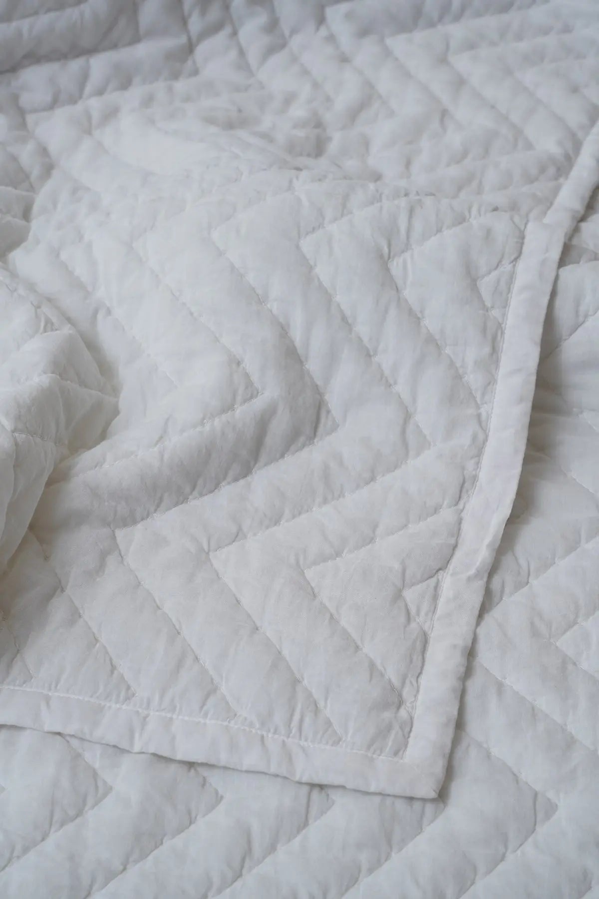 Chevron Ivory Quilted Cotton Bedding Set SanctuaryLiving