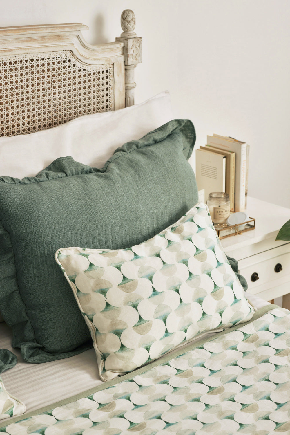 Cove Teal Linen Bedspread