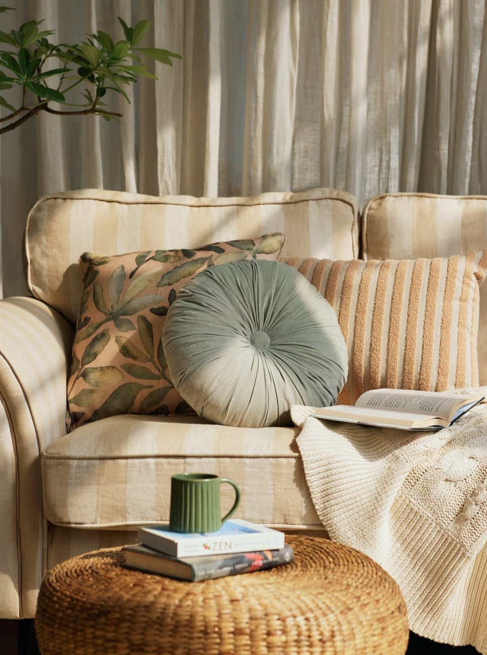 Cuddle Sage Velvet Round Cushion
