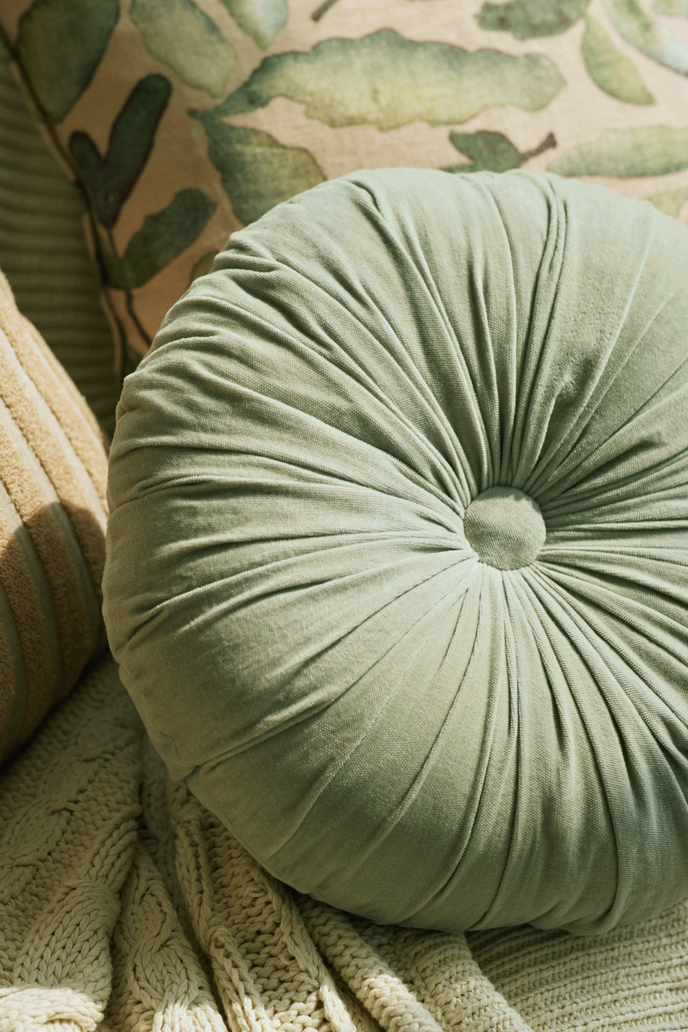 Cuddle Sage Velvet Round Cushion