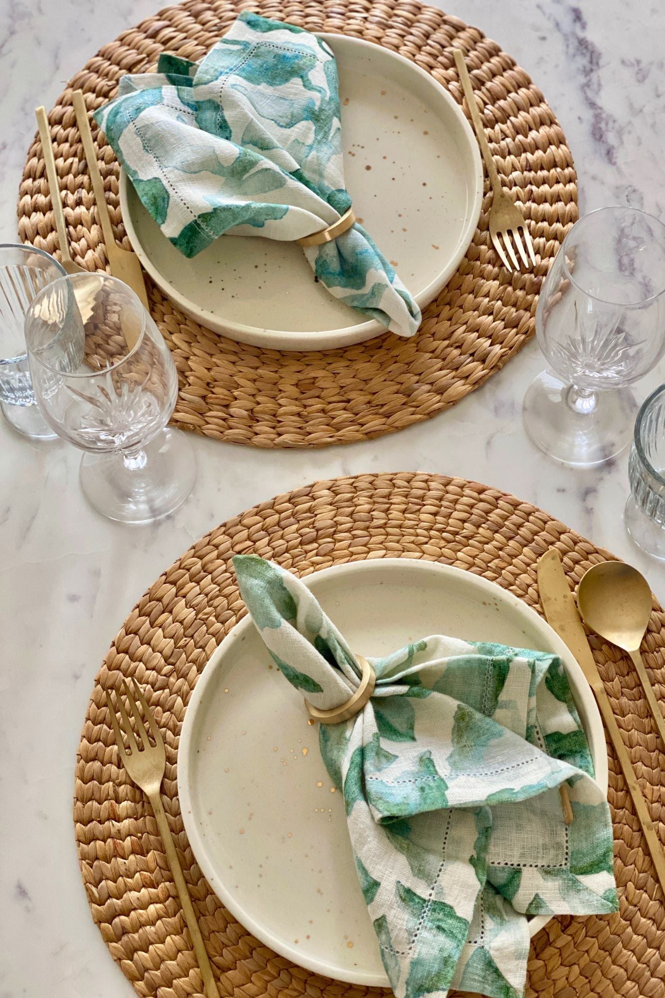 Cascade Teal Gift Set-Linen Napkins & Napkin Rings
