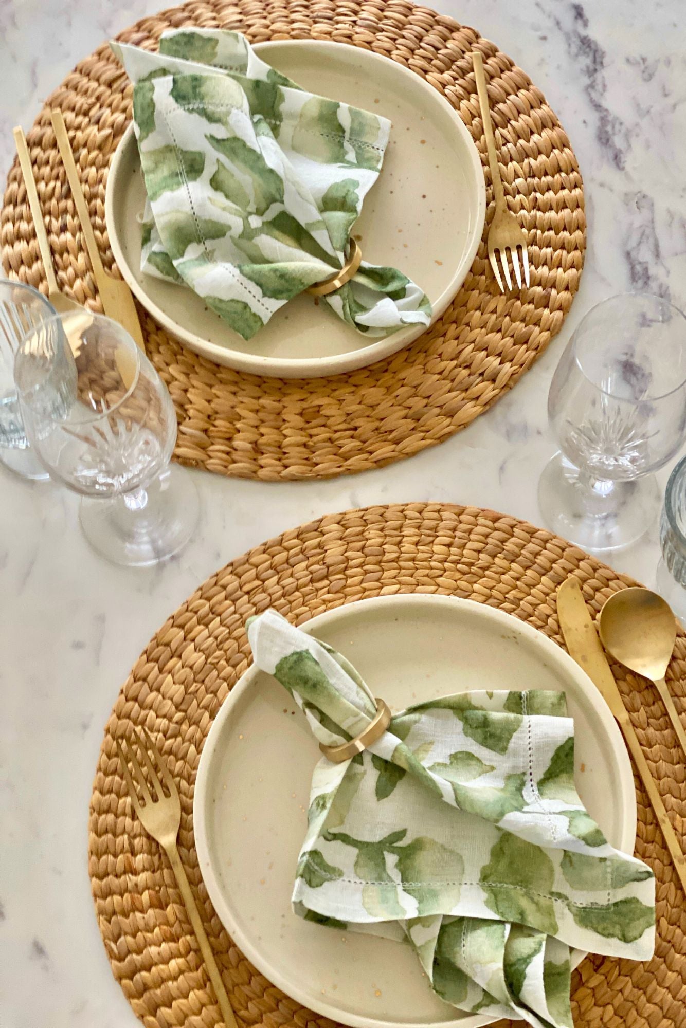 Cascade Green Gift Set-Linen Napkins & Napkin Rings