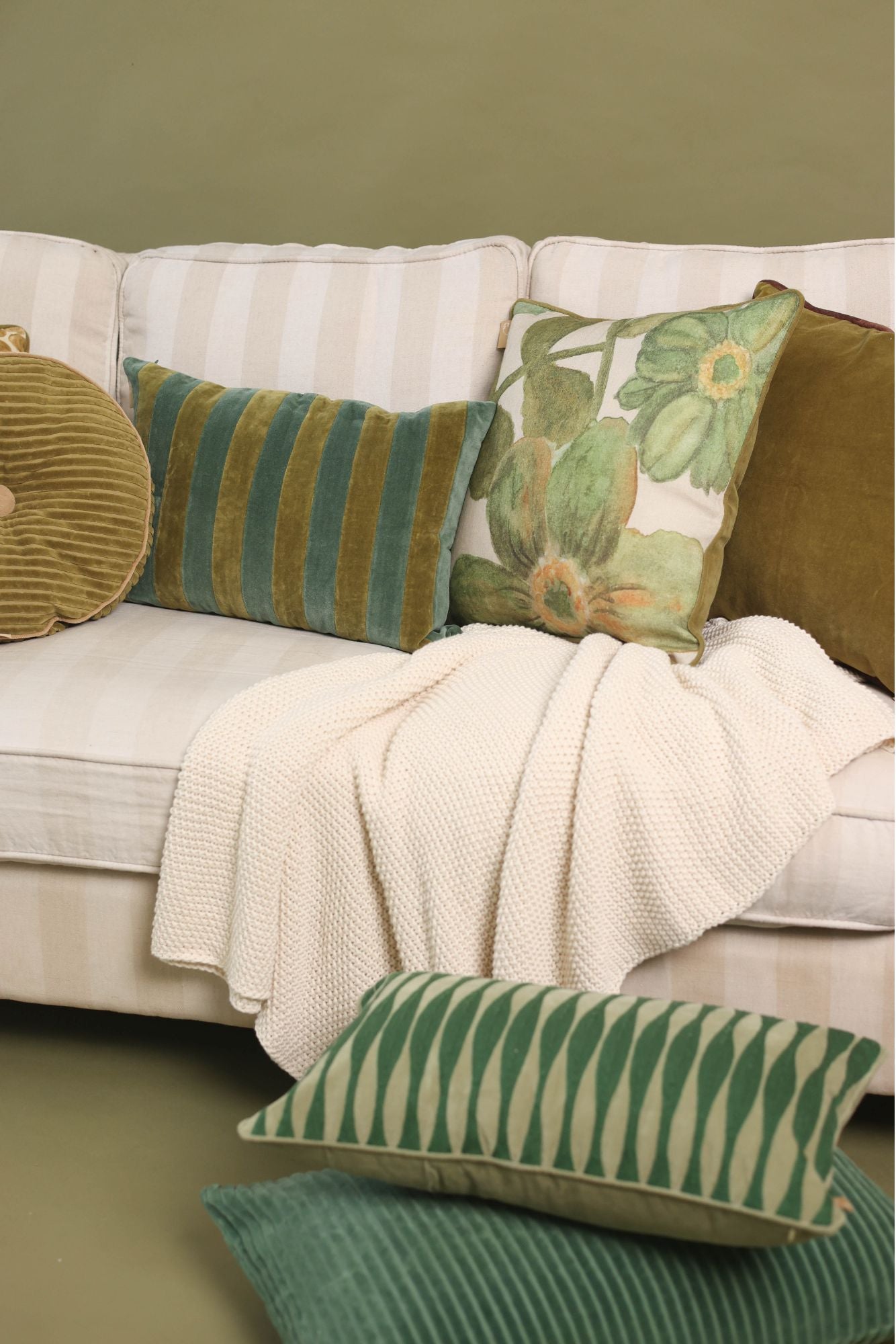 Ivory Moss Knit Throw