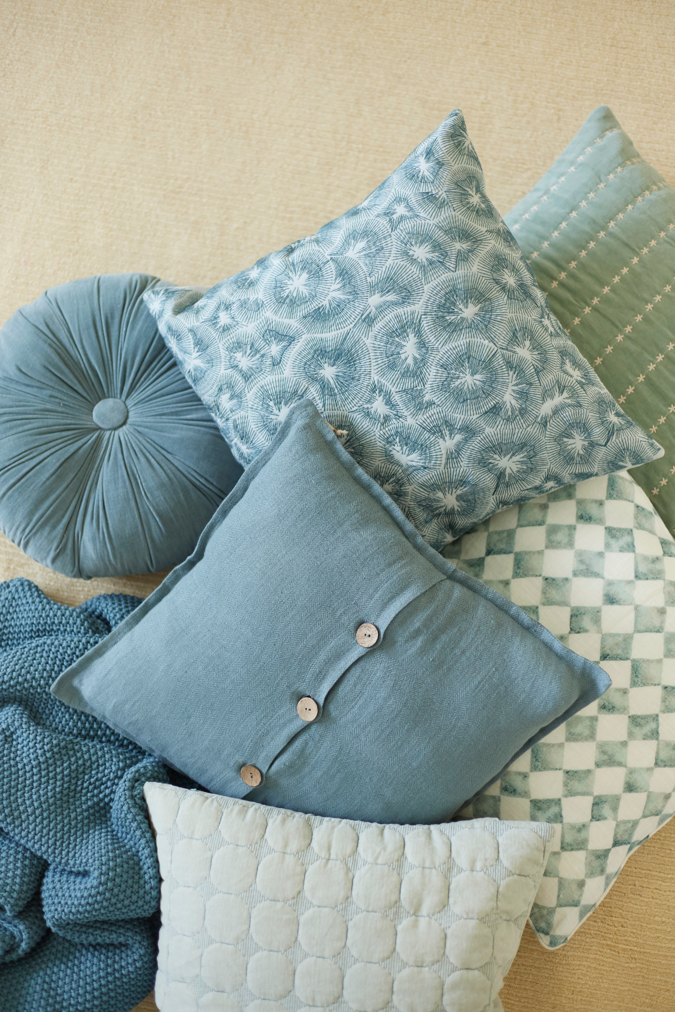 Cuddle Teal Velvet Round Cushion