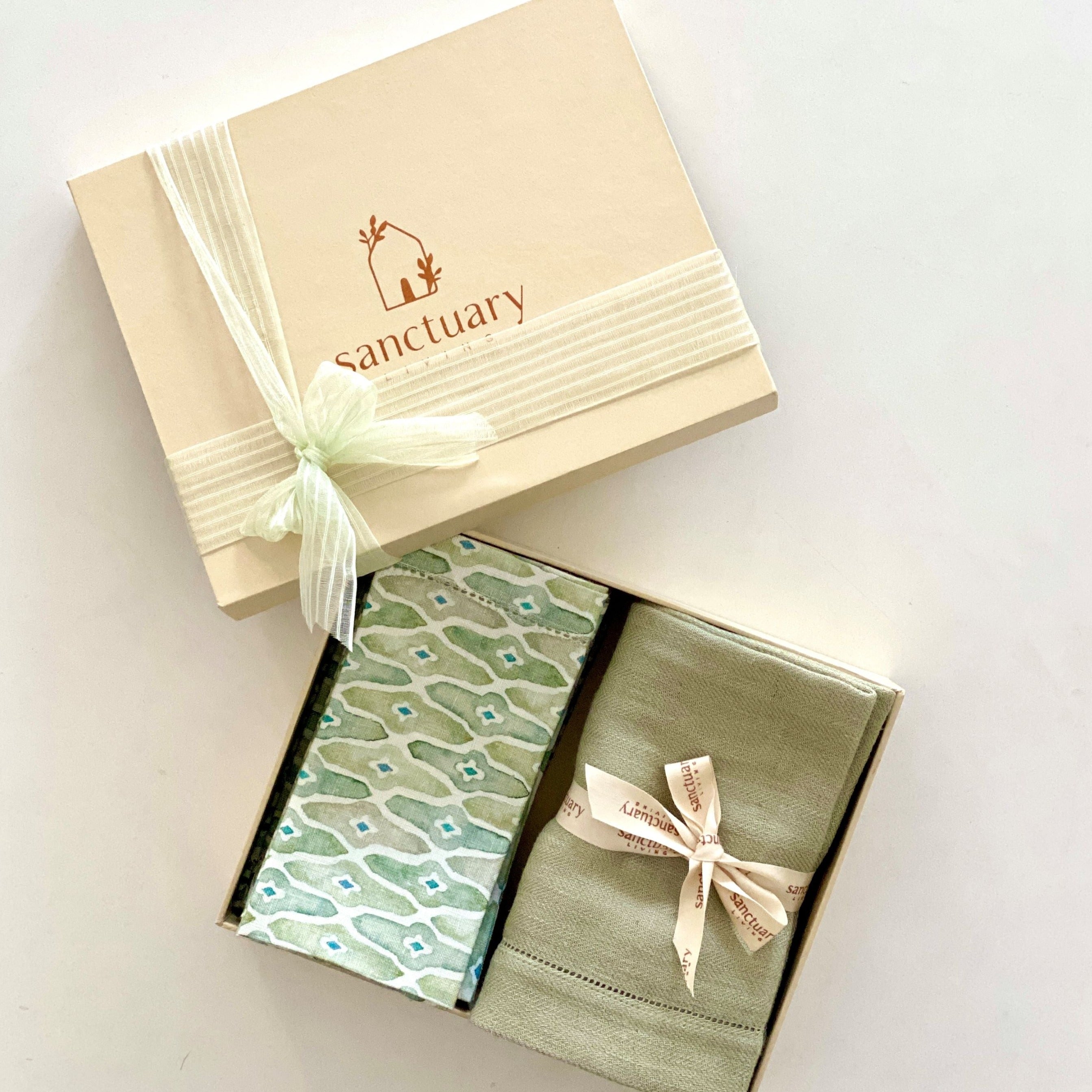 Linen Sage Table Runner and Napkins Gift Set