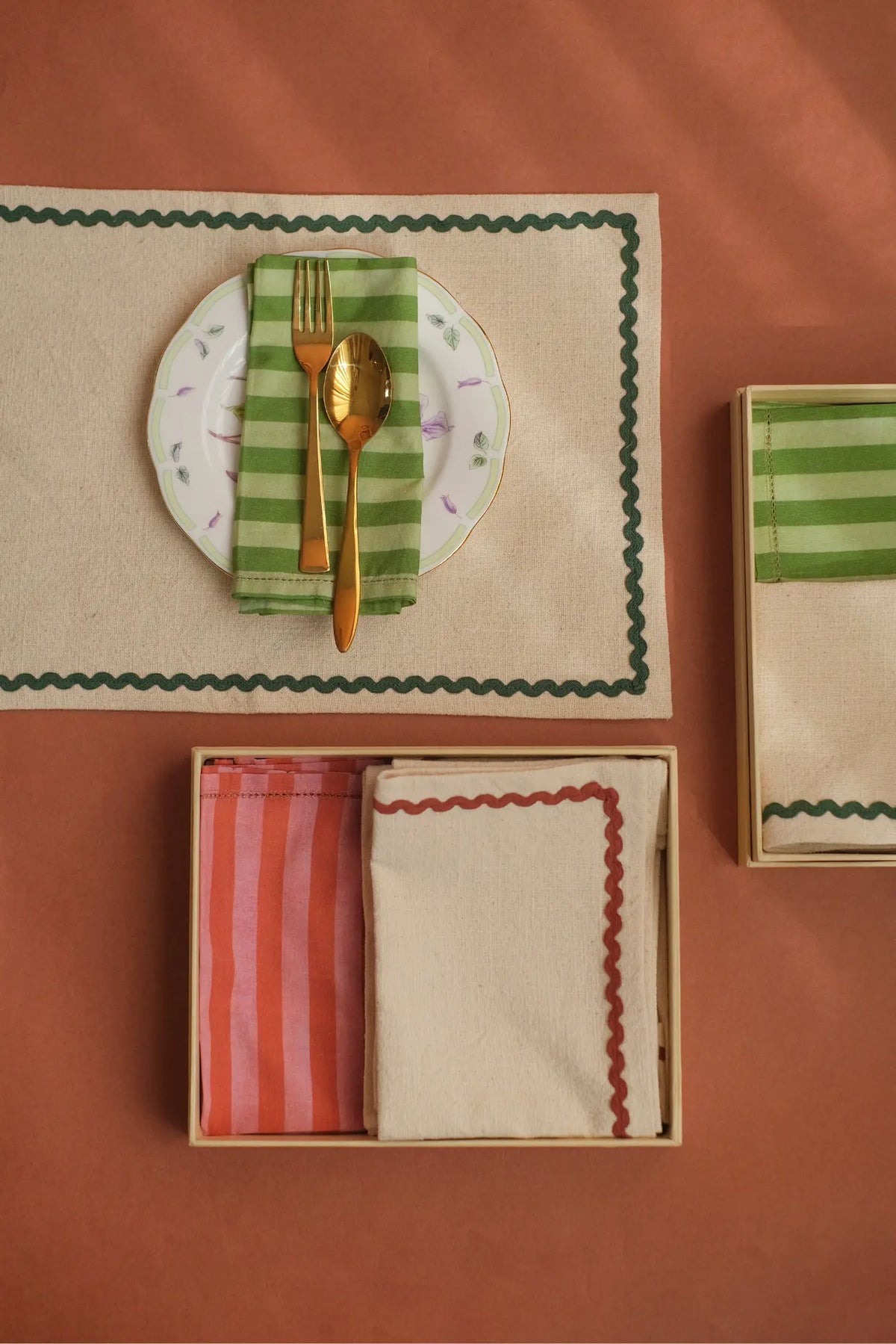 Clara Carmine Gift Set-Mats & Napkins SanctuaryLiving