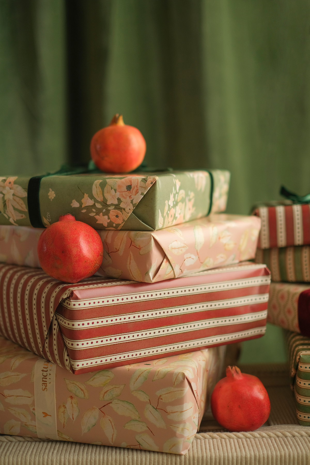 Meadow Apricot Gift Set-Mats, Napkins & Napkin Rings SanctuaryLiving