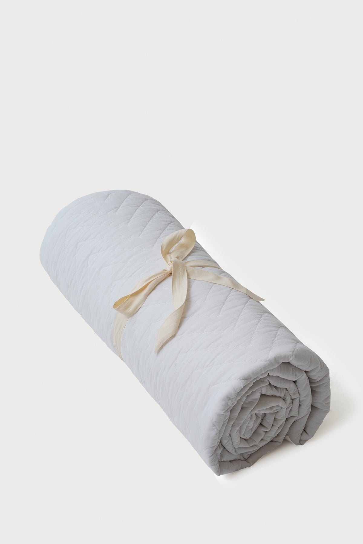 Chevron Ivory Quilted Cotton Bedding Set