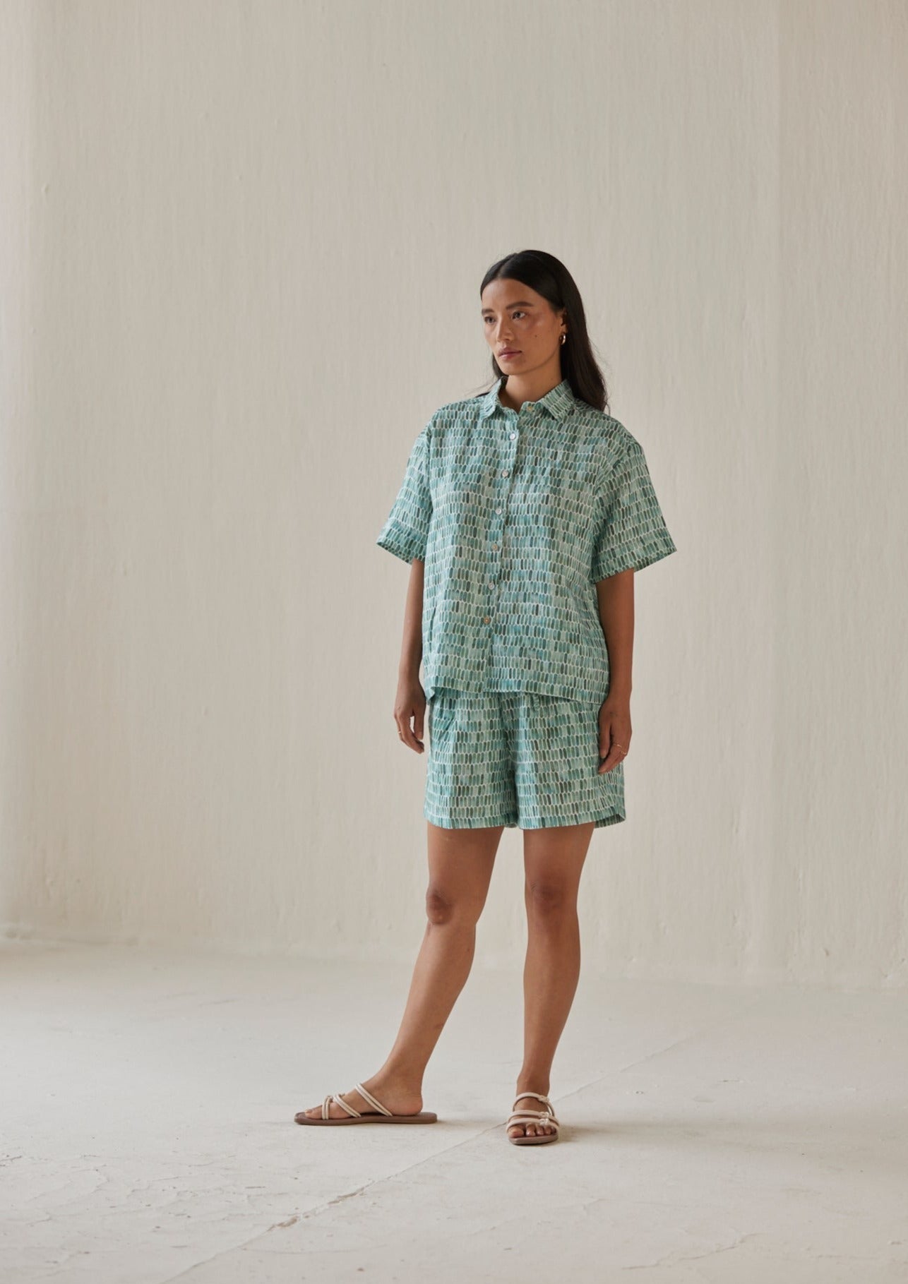 Echo Speckle Teal Shirt