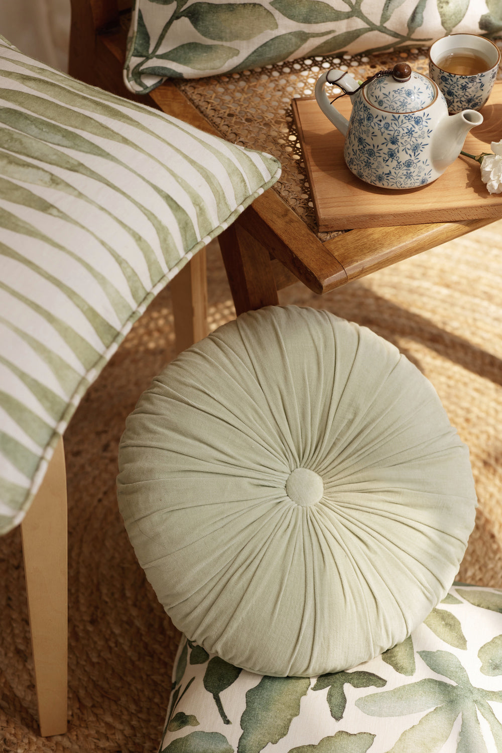 Cuddle Pistachio Velvet Round Cushion