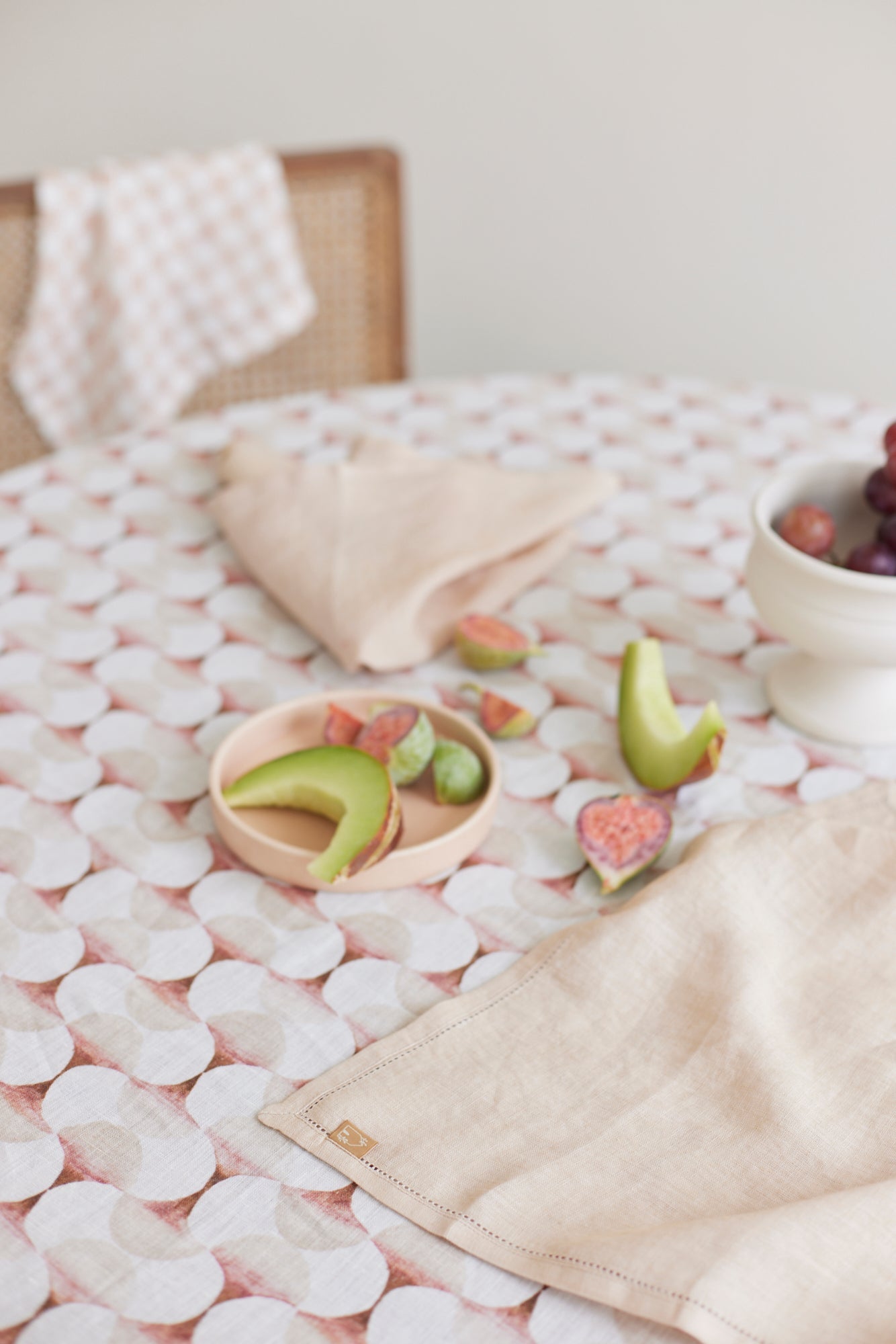 Cove Blush Linen Table Cover